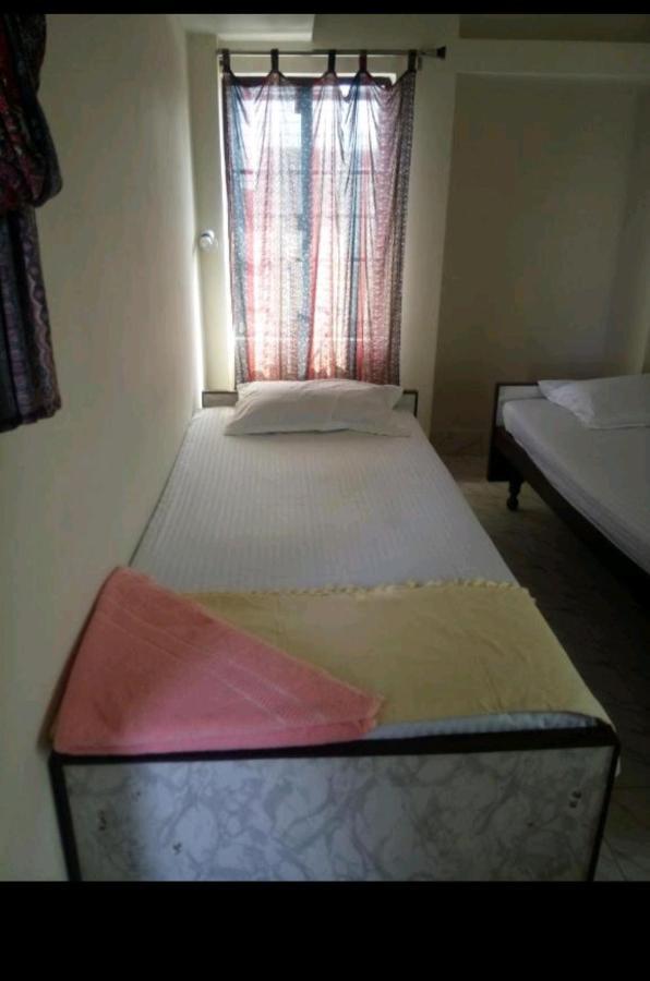 Monalisa Hostel Varanasi Dış mekan fotoğraf