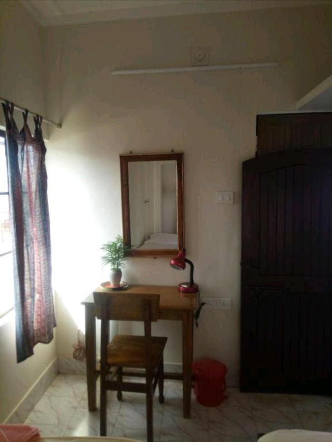 Monalisa Hostel Varanasi Dış mekan fotoğraf