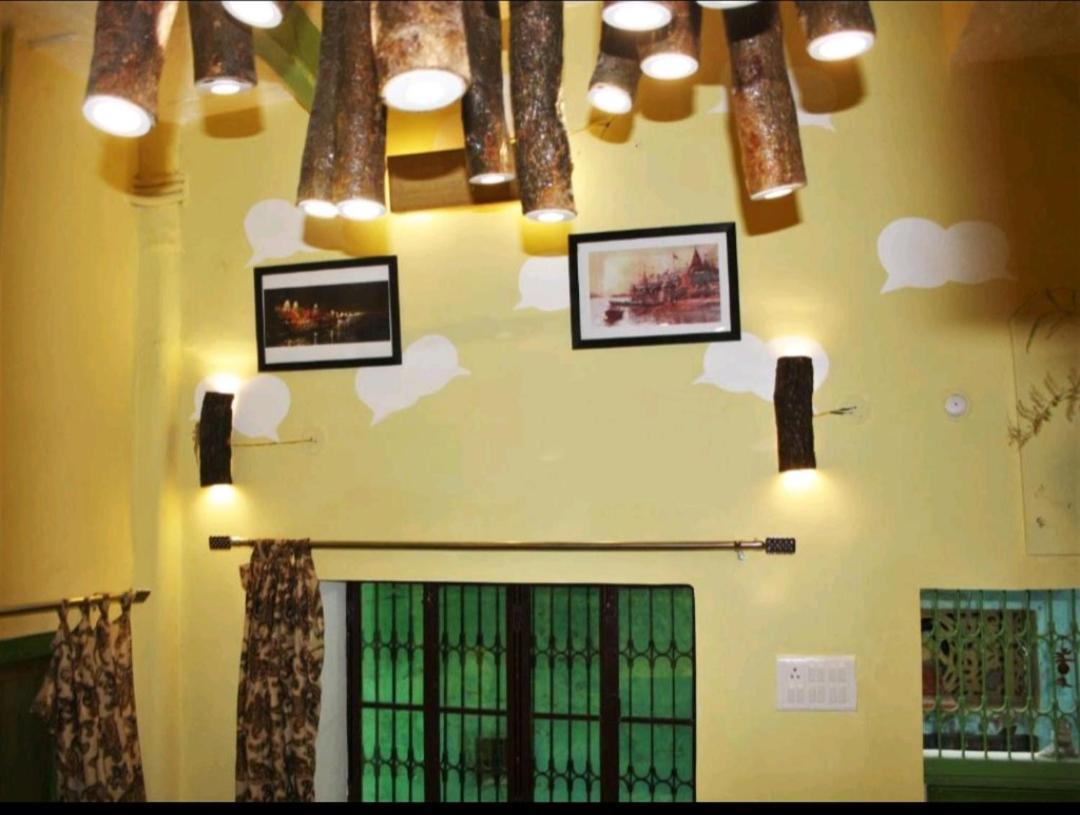 Monalisa Hostel Varanasi Dış mekan fotoğraf
