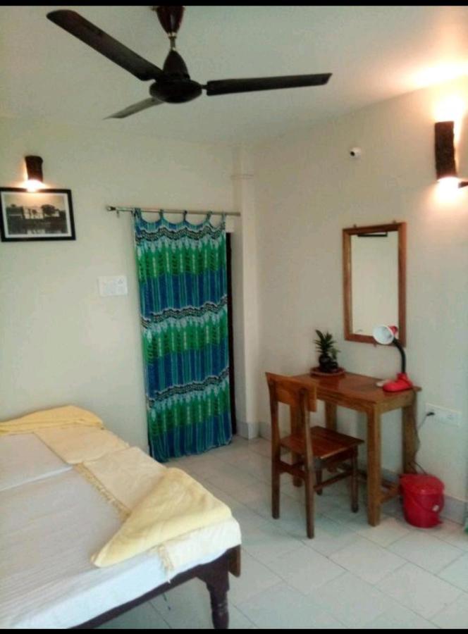 Monalisa Hostel Varanasi Dış mekan fotoğraf