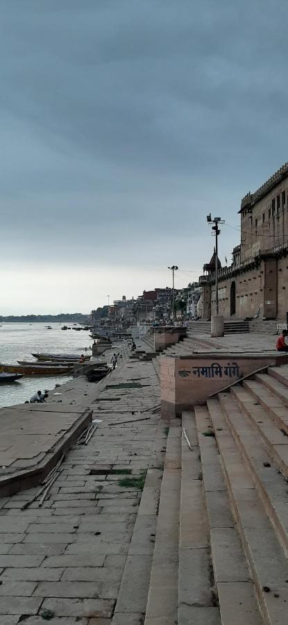 Monalisa Hostel Varanasi Dış mekan fotoğraf