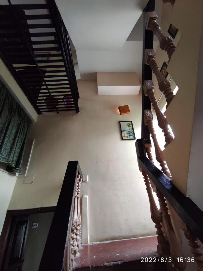 Monalisa Hostel Varanasi Dış mekan fotoğraf