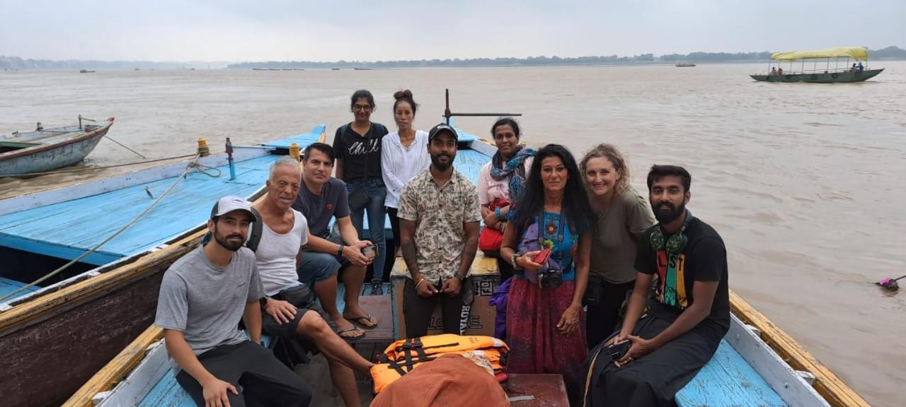 Monalisa Hostel Varanasi Dış mekan fotoğraf