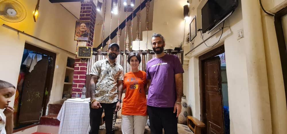 Monalisa Hostel Varanasi Dış mekan fotoğraf